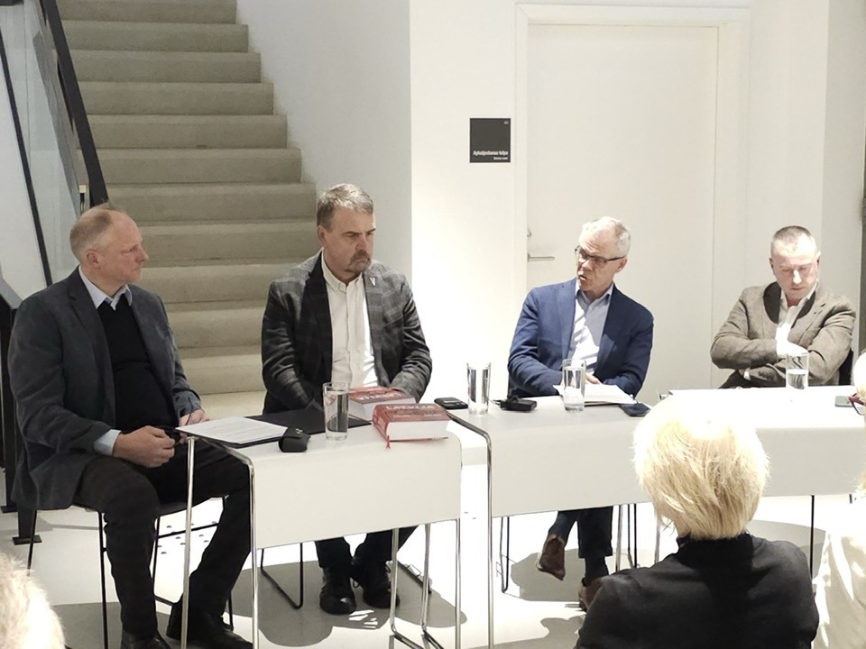 Diskusija „Latvijas okupācijas iekšpolitiskie un ārpolitiskie aspekti" 03 Uldis Veiss, Gundars Bozdorfs, Eva Vijupe 28.nov.2025
