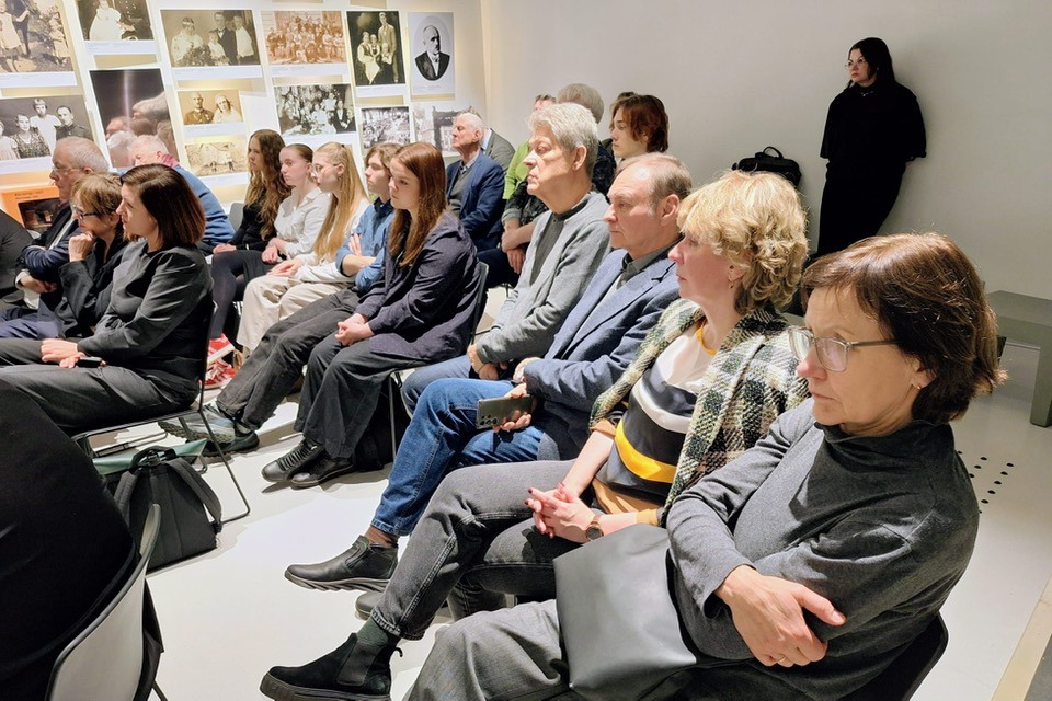 Diskusija „Latvijas okupācijas iekšpolitiskie un ārpolitiskie aspekti" 07 Uldis Veiss, Gundars Bozdorfs, Eva Vijupe 28.nov.2025